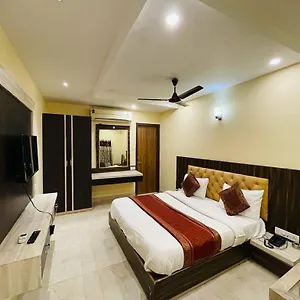 Augusto Hotel