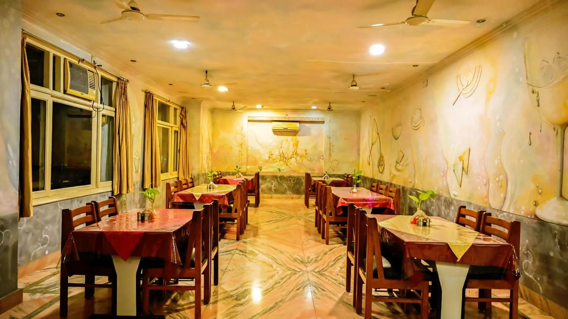 Hotel Trimrooms Buddha Varanasi